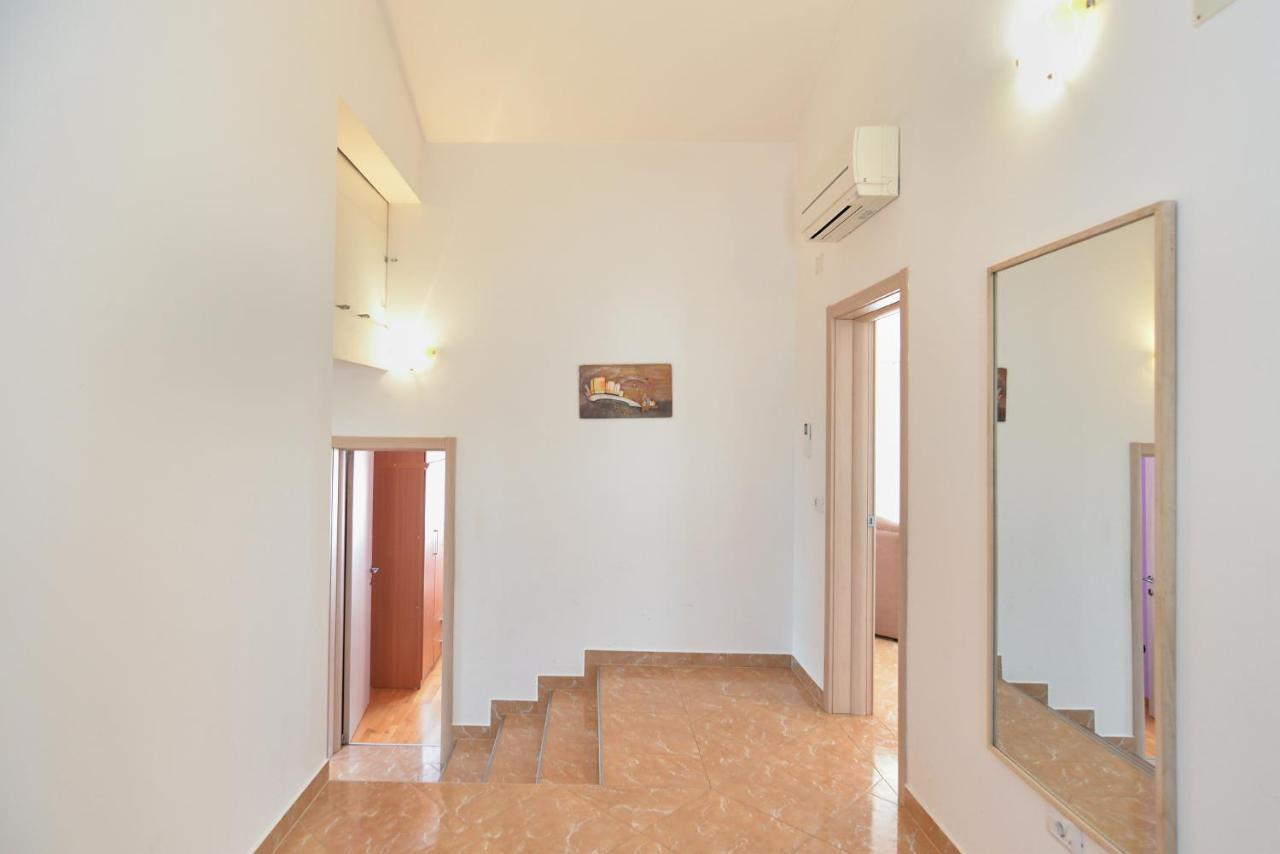 Apartment Patricia 1756 Pula Exterior photo